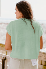 Short sleeve sweater in knitting *