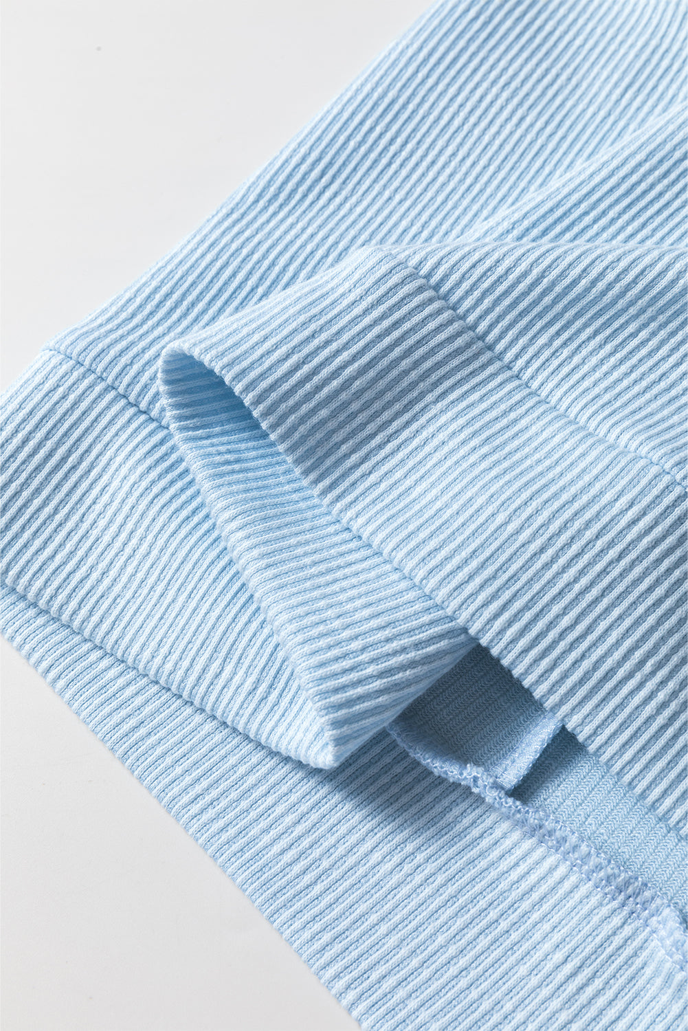 Beau Blue - Chemisier texturé à-A WOMAN WE LOVE