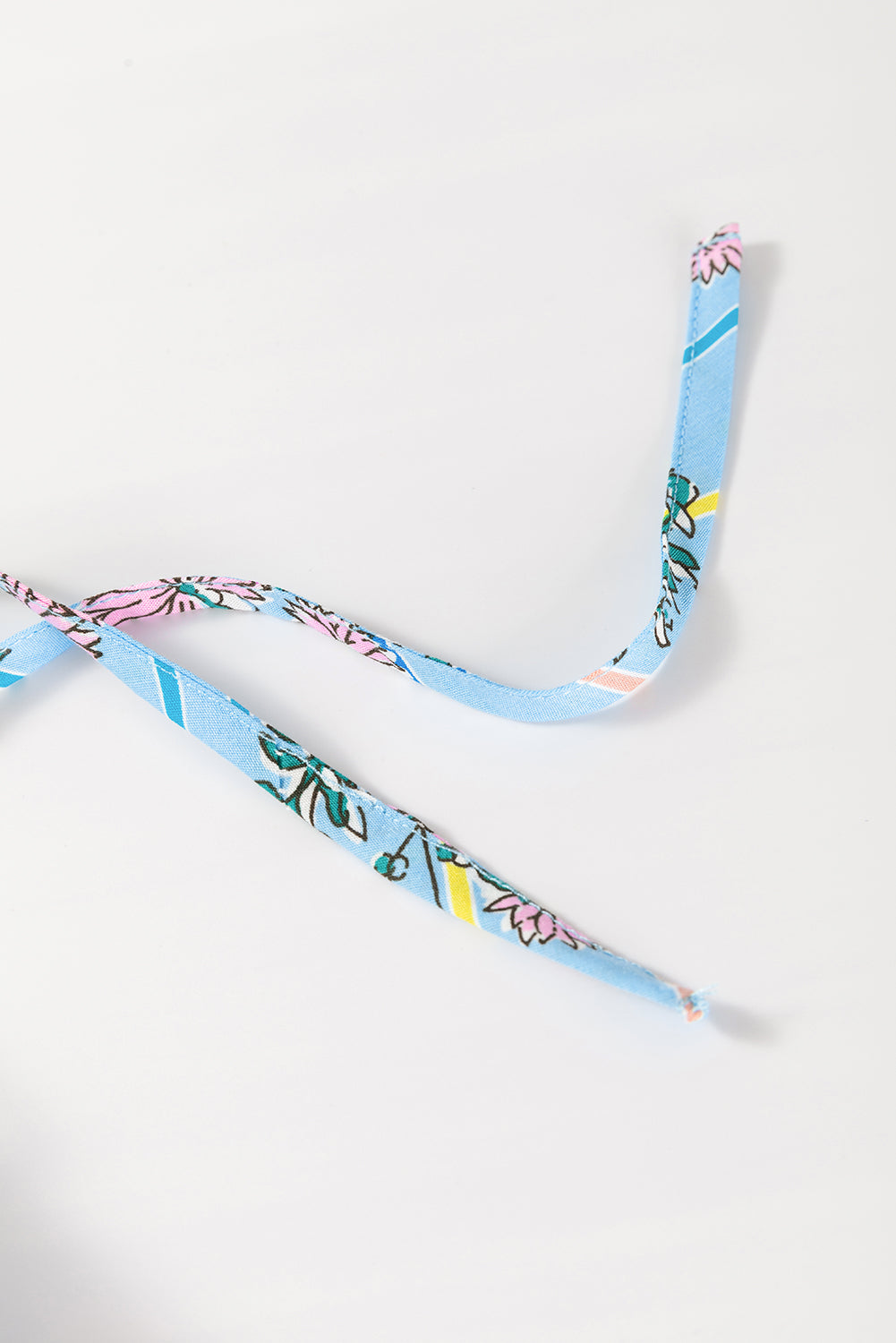 Chemisier froncé à col fendu et imprimé floral *-A WOMAN WE LOVE